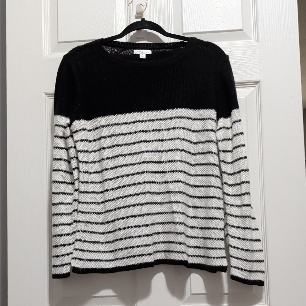 Croft & Barrow Black and White Striped Sweater